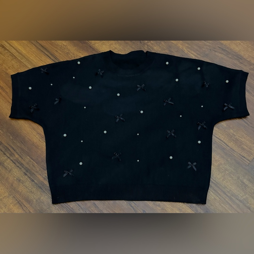 Black Bow & Faux Pearl Embellished Short Sleeve Knit Sweater - Large